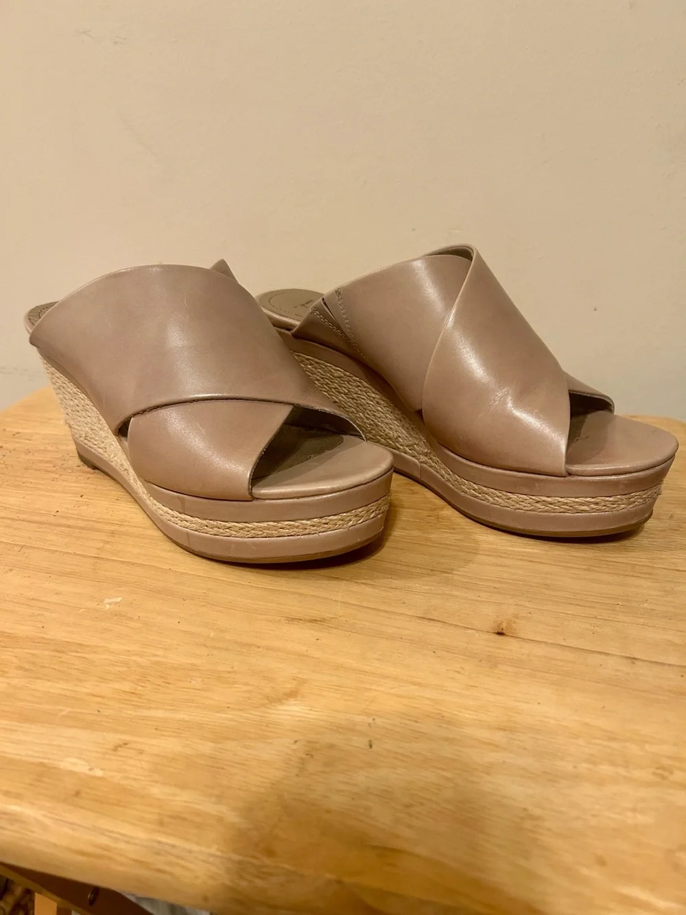 Lucca Lane Debbi Natural leather platform wedge sandals taupe women’s size 8